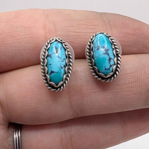 Vintage D Ashley Navajo Navajo Turquoise Sterling Silver Studs - Picture 1 of 6